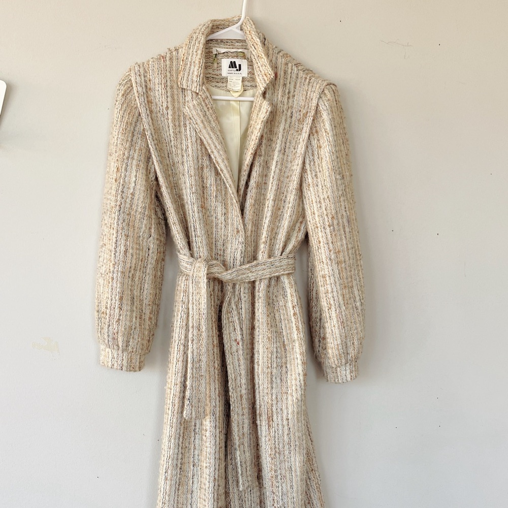 Vintage 1970s Women’s Wool Blend Beige Long Coat Jacket